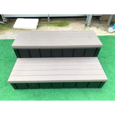 Hot Tub Steps (with storage) - Portobello 