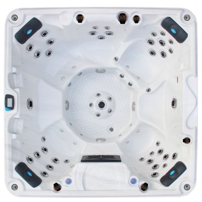Reef Kiribati Hot Tub 