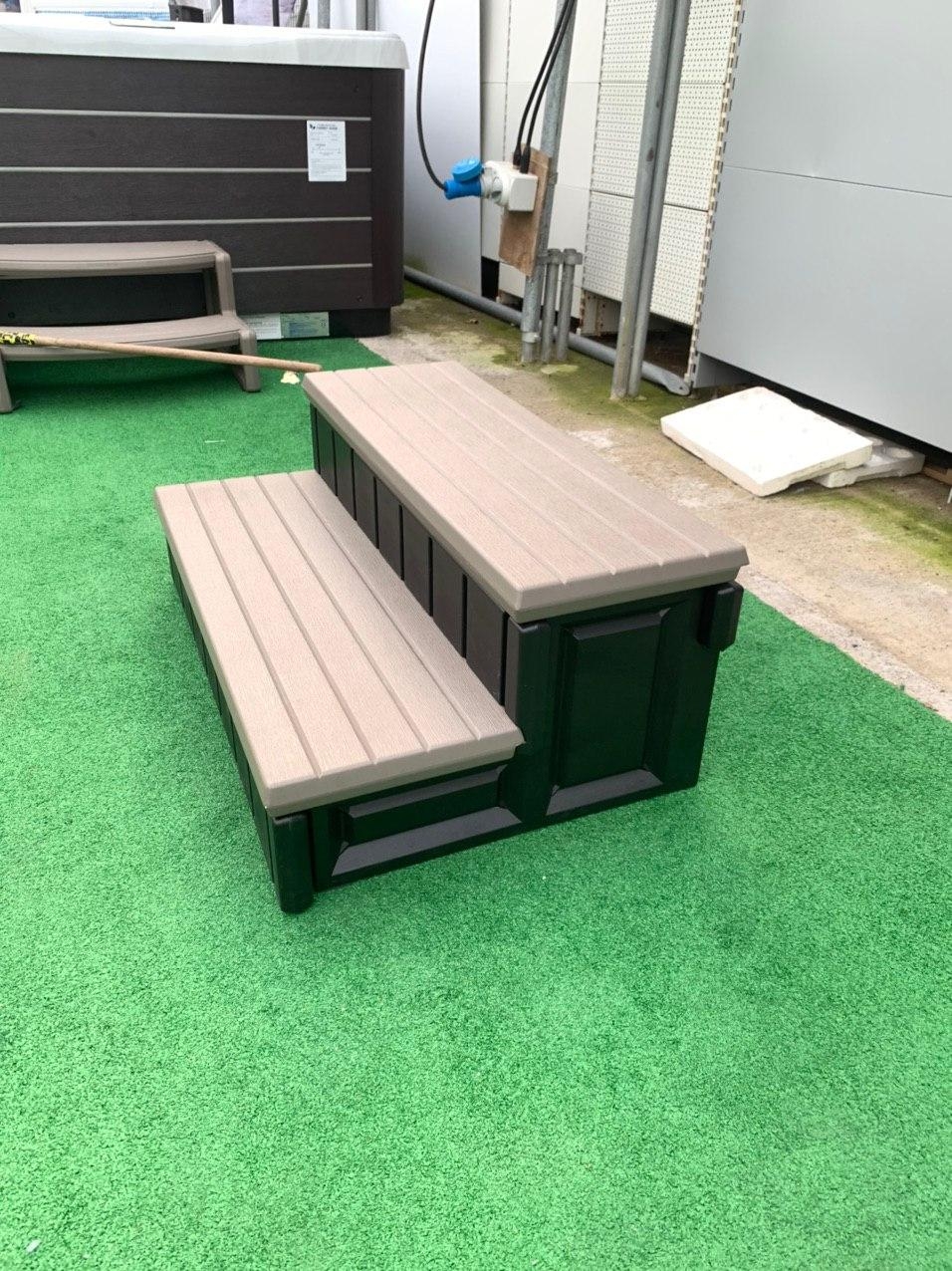 Hot Tub Steps (with storage) - Portobello  - Image 42215