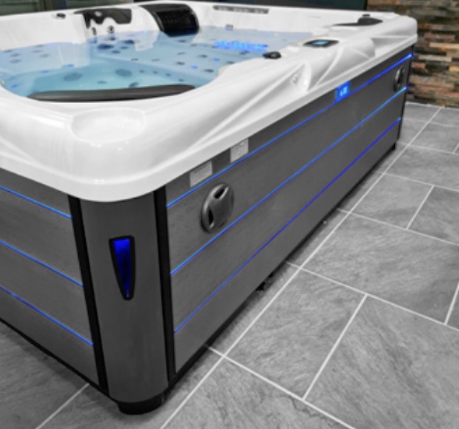 Reef Ovaka Hot Tub  - Image 182487