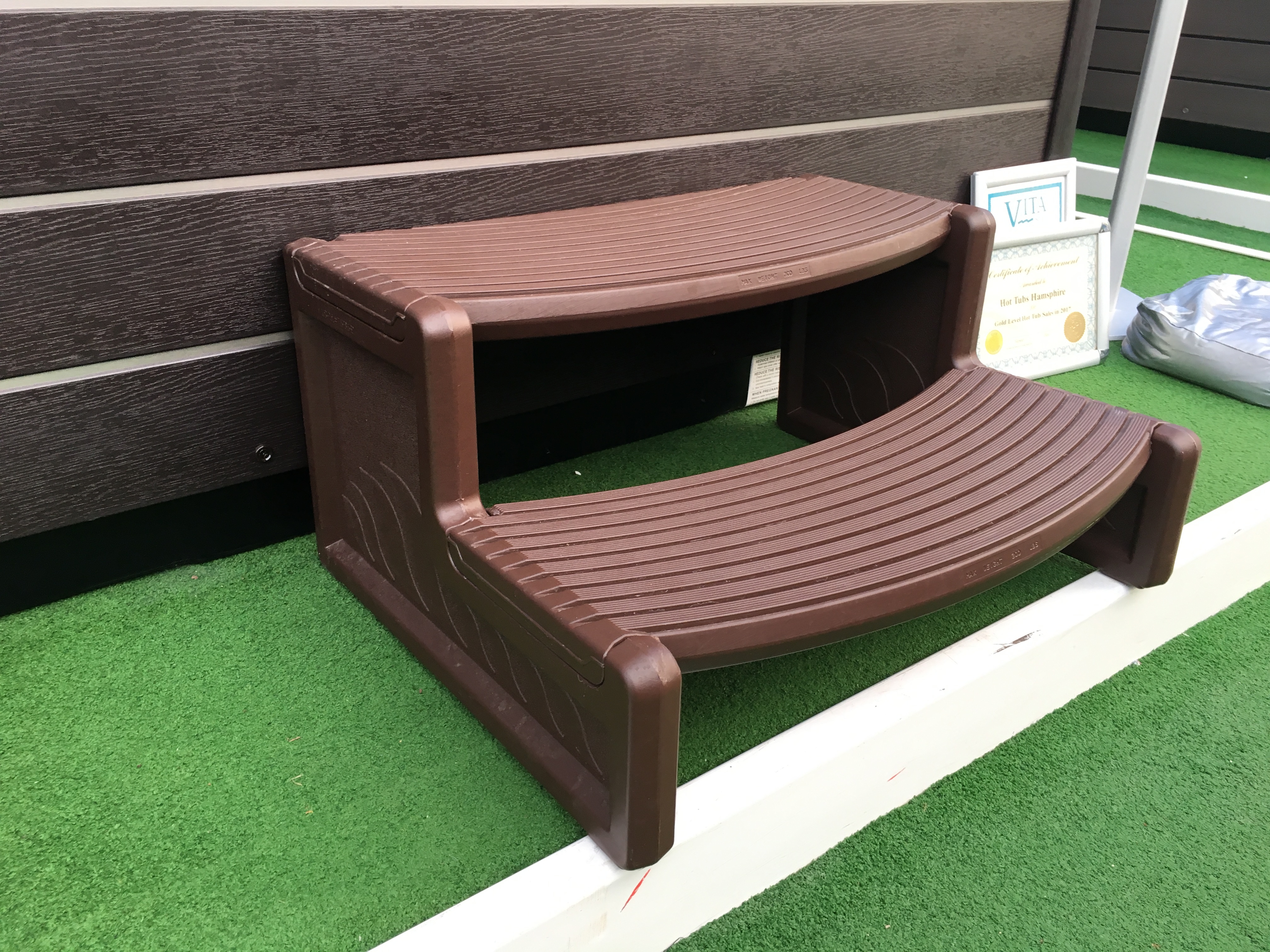 Hot Tub Steps (Reversible Flat or Round) - Mocha - Image 42043