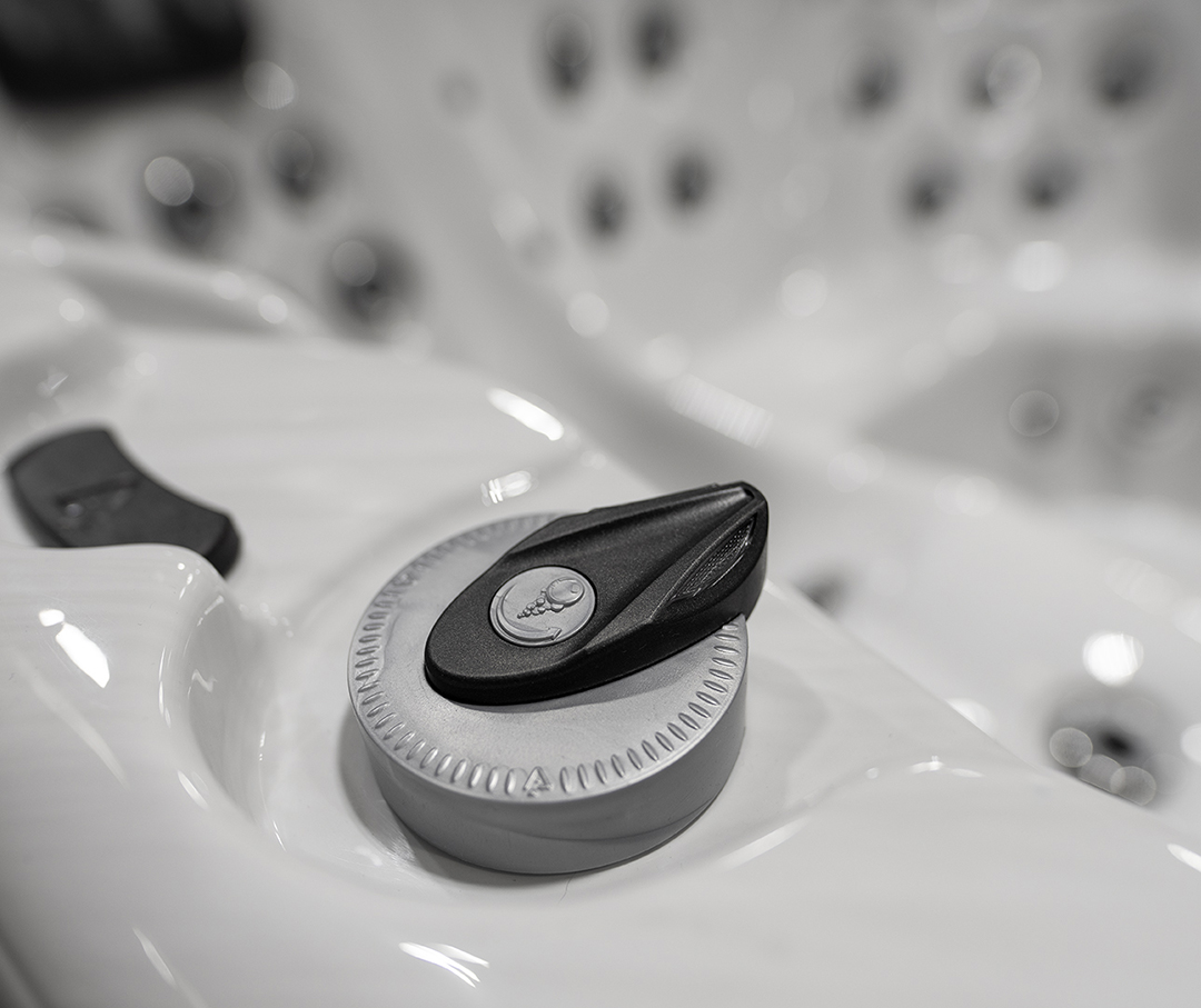 Vita Spa Riviera 700 Series Hot Tub  - Image 183004